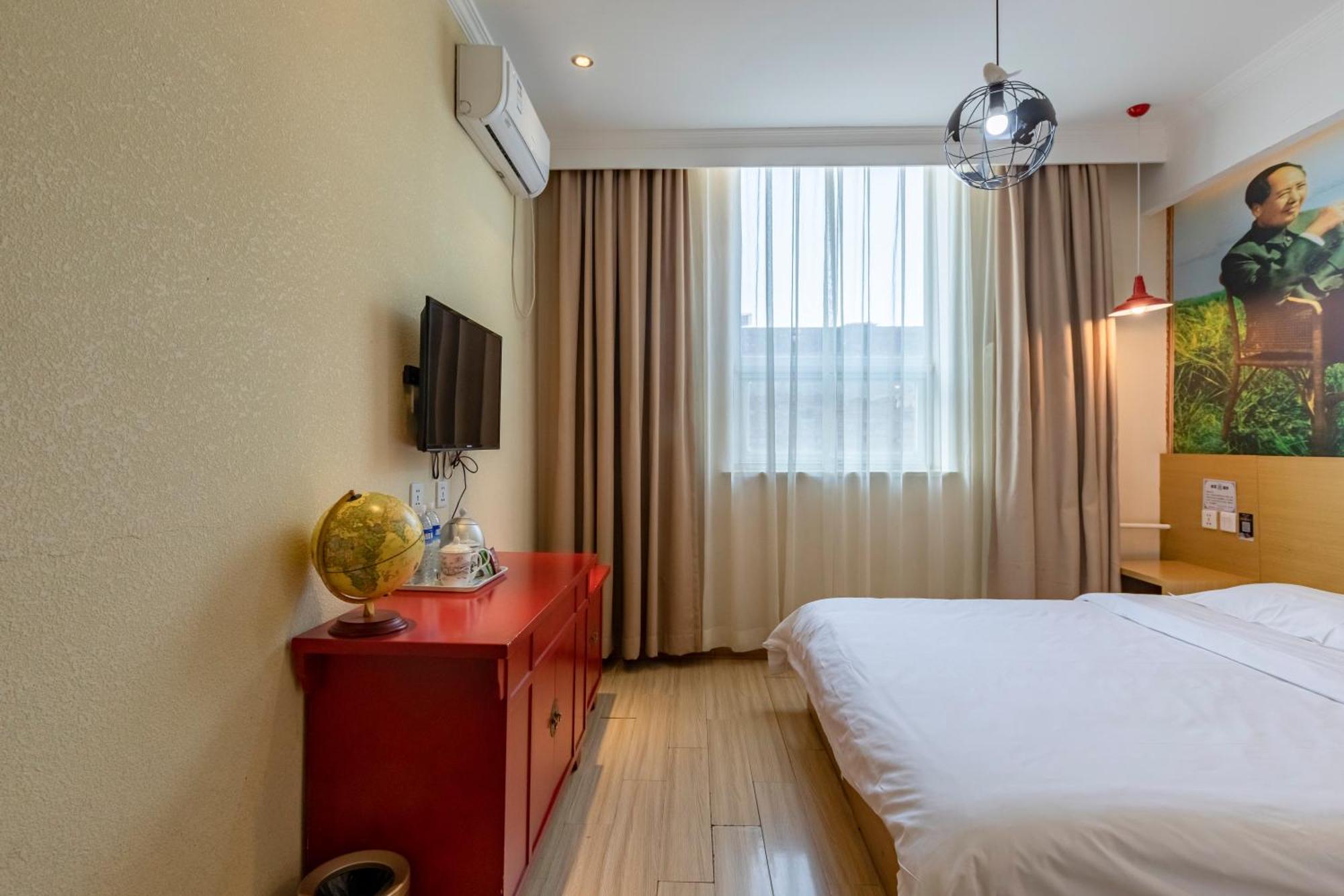 Happy Dragon City Center Alley Hotel -In The City Center With Big Window&Heater, Ticket Service&Free Coffee&Food Recommendation,Near Tian Anmen Forbiddencity,Easy To Get Traditional Walking Area&Shichahai Beijing Bagian luar foto