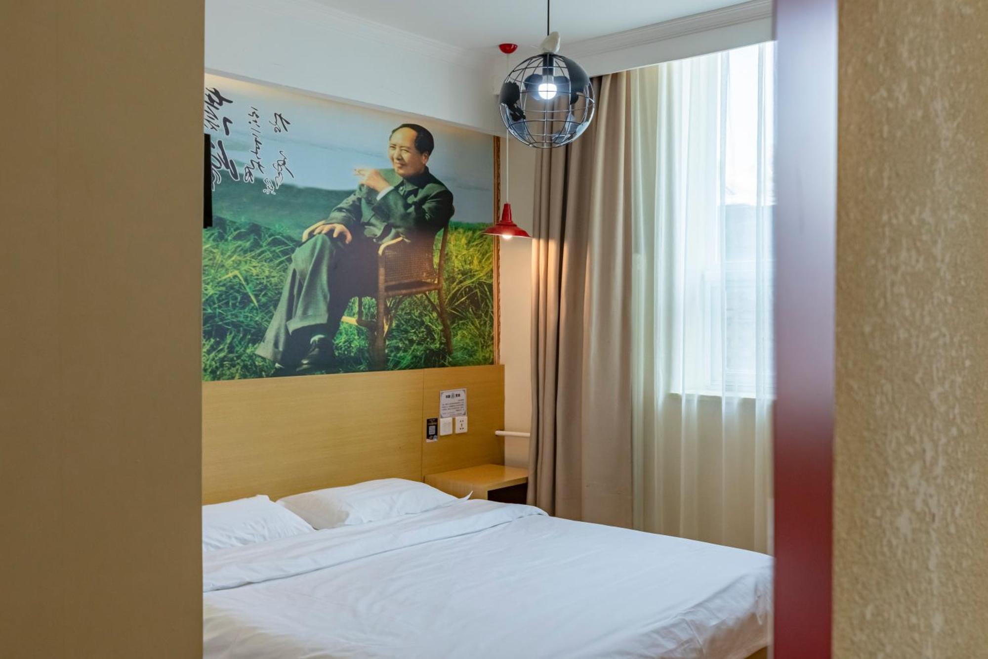 Happy Dragon City Center Alley Hotel -In The City Center With Big Window&Heater, Ticket Service&Free Coffee&Food Recommendation,Near Tian Anmen Forbiddencity,Easy To Get Traditional Walking Area&Shichahai Beijing Bagian luar foto
